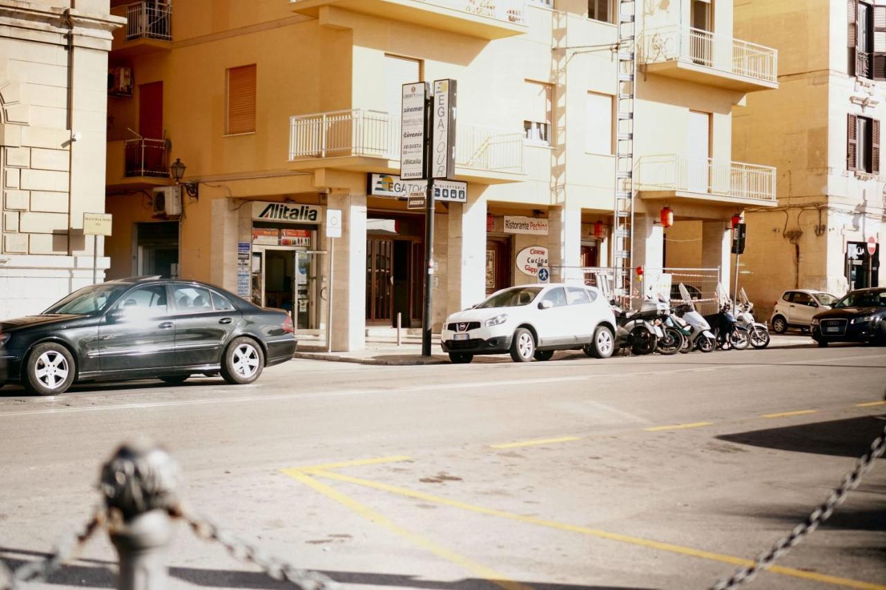 B&B Il Profumo Del Porto Trapani Exterior foto